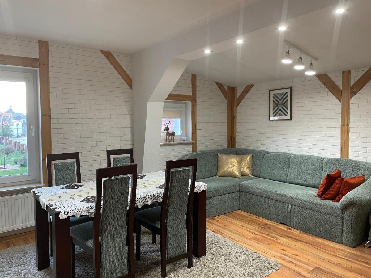 Apartament Przy Ulicy Zaruskiego Blisko Plazy Ustka Luaran gambar