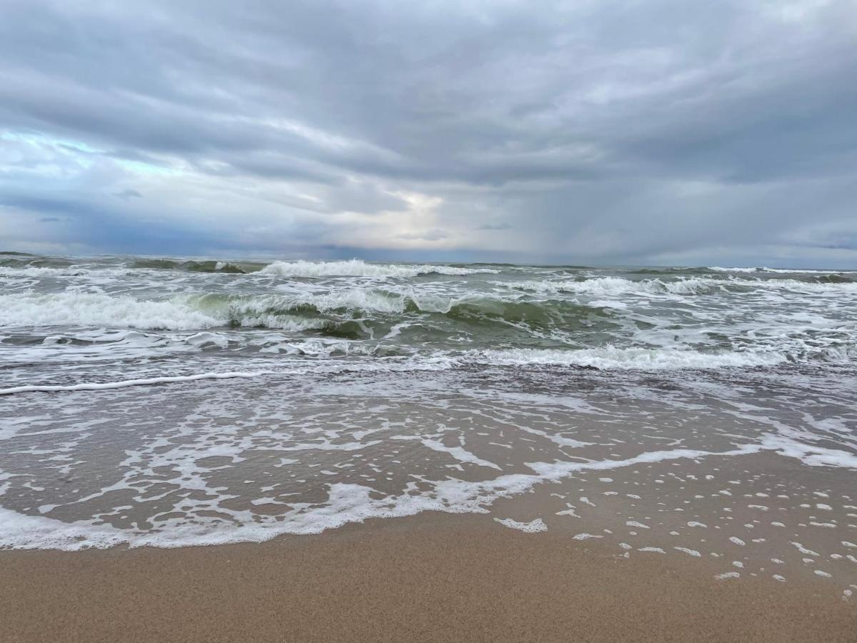 Apartament Przy Ulicy Zaruskiego Blisko Plazy Ustka Luaran gambar